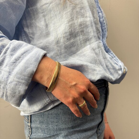 Cobra Bracelet Elastic | Chunky Tubogas Stacking Bracelet 14K Gold-Plated Silver - Picture 1 of 7